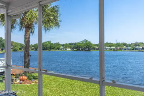 3925 Arbor Lake Dr W, Jacksonville, FL 32225