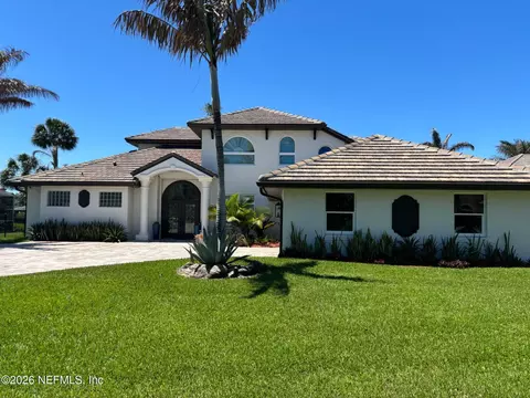 134 Island View Dr, Indian Harbour Beach, FL 32937