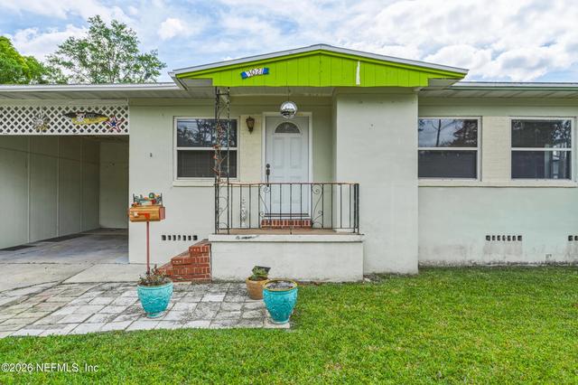 3021 Alonso Rd, Jacksonville, FL 32216