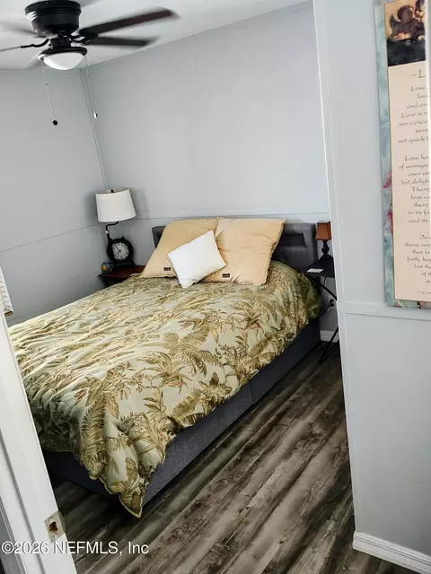 Bedroom - 137 Lewis St, Edgewater, FL 32141 photo 5 of 5