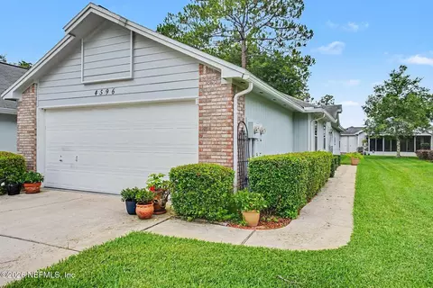 4596 Cabbage Pond Dr, Jacksonville, FL 32257