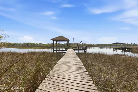 1361 Blackhawk Trl E, Jacksonville, FL 32225