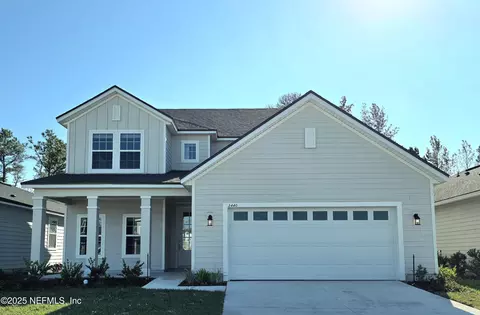 3439 Americana Dr, Green Cove Springs, FL 32043
