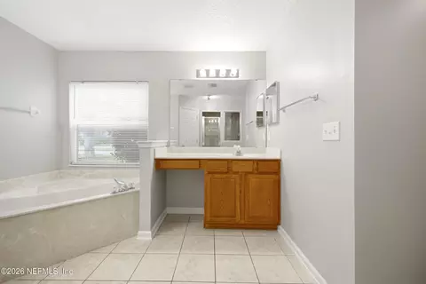 Bath - 1264 Ribbon Rd, Saint Johns, FL 32259 photo 4 of 7