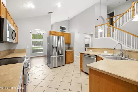Kitchen - 1264 Ribbon Rd, Saint Johns, FL 32259 photo 4 of 6