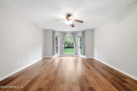 Living - 1264 Ribbon Rd, Saint Johns, FL 32259 photo 5 of 7