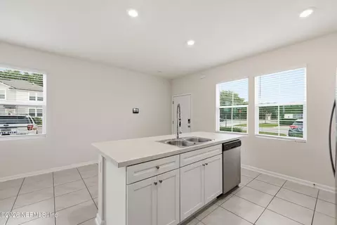 Kitchen - 20 Red House Cir, Saint Augustine, FL 32084 photo 3 of 5
