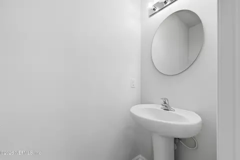Bath - 20 Red House Cir, Saint Augustine, FL 32084 photo 1 of 3