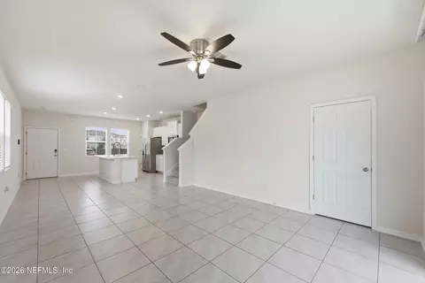 Living - 20 Red House Cir, Saint Augustine, FL 32084 photo 4 of 4