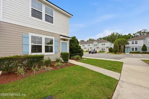 Exterior - 20 Red House Cir, Saint Augustine, FL 32084 photo 3 of 8
