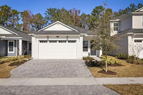 196 Zephyr Dr, Saint Johns, FL 32259