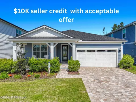 426 Hawthorn Park Cir, Yulee, FL 32097