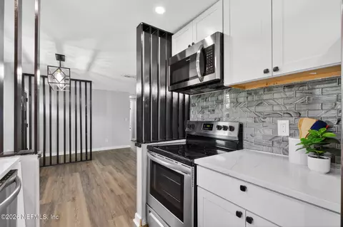 Kitchen - 50 Phoenetia Dr, Saint Augustine, FL 32086 photo 5 of 7
