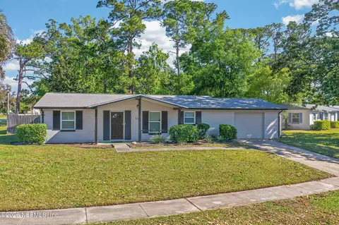 50 Phoenetia Dr, Saint Augustine, FL 32086