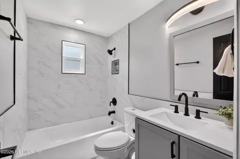 Bath - 50 Phoenetia Dr, Saint Augustine, FL 32086 photo 6 of 9