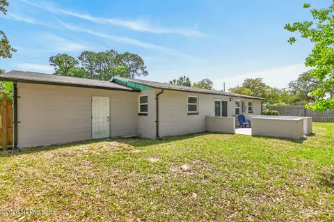 Exterior - 50 Phoenetia Dr, Saint Augustine, FL 32086 photo 6 of 9