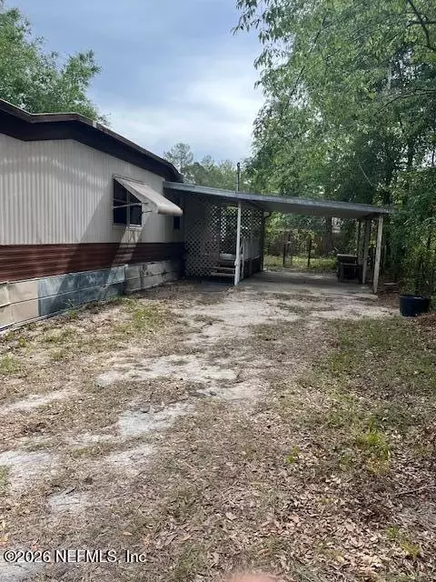 212 Dawn Ave, Interlachen, FL 32148 photo 2