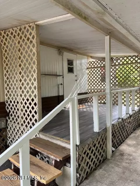212 Dawn Ave, Interlachen, FL 32148 photo 4