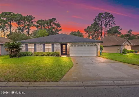 2120 St Martins Dr E, Jacksonville, FL 32246