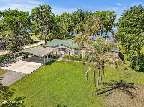 105 S Lake George Dr, Georgetown, FL 32139