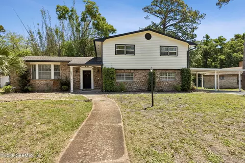 3971 Kaden Dr E, Jacksonville, FL 32277