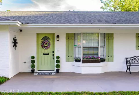 332 Whispering Woods Dr, Fleming Island, FL 32003