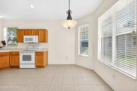 Kitchen - 1017 Ridgewood Ln, Saint Augustine, FL 32086 photo 5 of 6