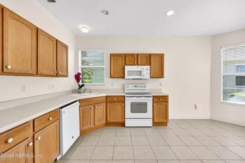 Kitchen - 1017 Ridgewood Ln, Saint Augustine, FL 32086 photo 3 of 6