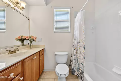 Bath - 1017 Ridgewood Ln, Saint Augustine, FL 32086 photo 4 of 5