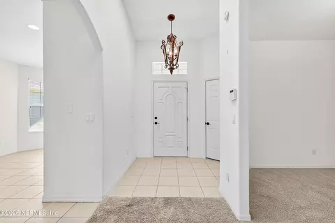 Entry Way - 1017 Ridgewood Ln, Saint Augustine, FL 32086 photo 2 of 2