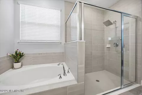 Bath - 66 Belinda Ct, Saint Augustine, FL 32092 photo 2 of 4