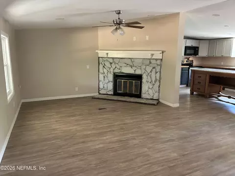 636 Union Ave, Interlachen, FL 32148 photo 6