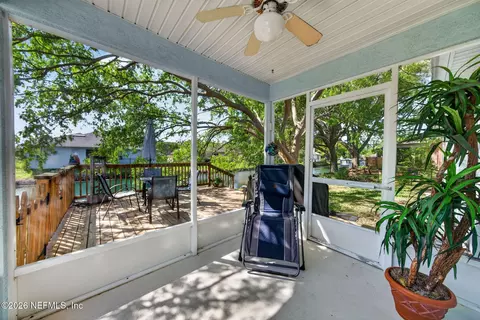 Exterior - 237 St Thomas St, Saint Augustine, FL 32095 photo 2 of 4