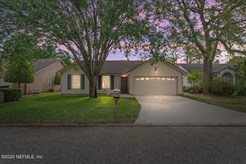 1729 Chandelier Cir E, Jacksonville, FL 32225