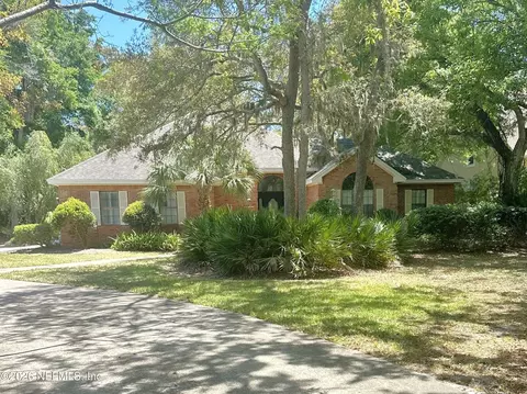 1750 Regatta Dr, Fernandina Beach, FL 32034