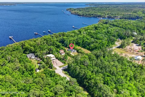 110 Pioneer Trl, Green Cove Springs, FL 32043