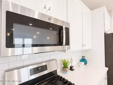 Kitchen - 41 Seasons Ct, Saint Augustine, FL 32092 photo 7 of 9