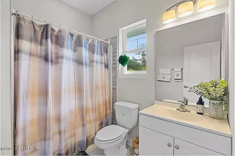 Bath - 850 Bruen St, Saint Augustine, FL 32084 photo 2 of 3