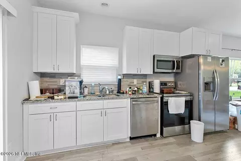 Kitchen - 850 Bruen St, Saint Augustine, FL 32084 photo 3 of 3