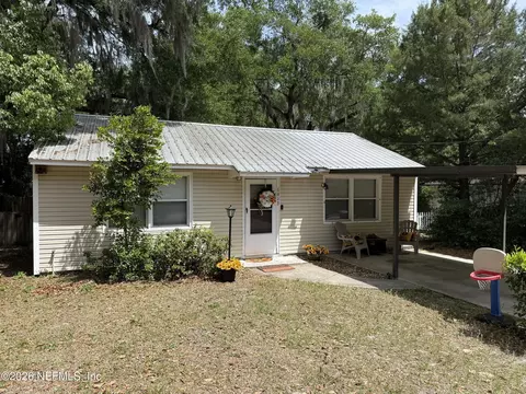 1613 Cleveland Ave, Palatka, FL 32177