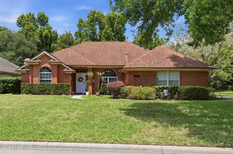 10385 Walden Glen Ct, Jacksonville, FL 32256