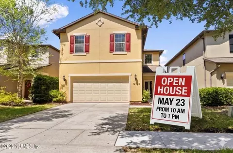 14135 Corrine Cir, Jacksonville, FL 32258