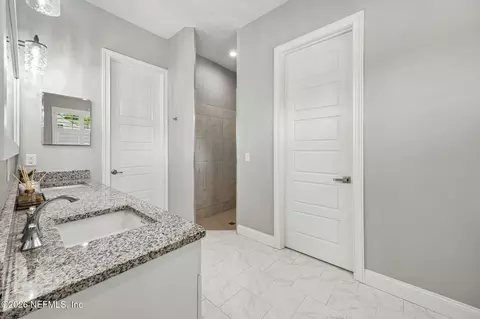 Bath - 29258 Grandview Mnr, Yulee, FL 32097 photo 2 of 10