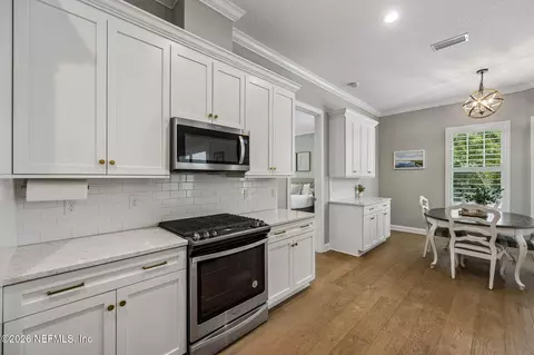 Kitchen - 29258 Grandview Mnr, Yulee, FL 32097 photo 4 of 6