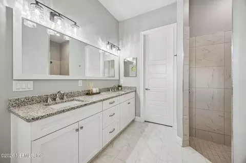 Bath - 29258 Grandview Mnr, Yulee, FL 32097 photo 4 of 10