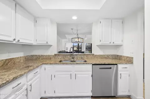 73 Fishermans Cove Rd, Ponte Vedra Beach, FL 32082