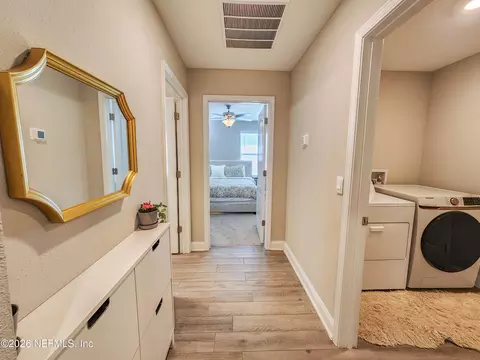 Entry Way - 617 Narvarez Ave, Saint Augustine, FL 32084 photo 4 of 8
