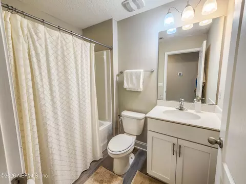 Bath - 617 Narvarez Ave, Saint Augustine, FL 32084 photo 4 of 6