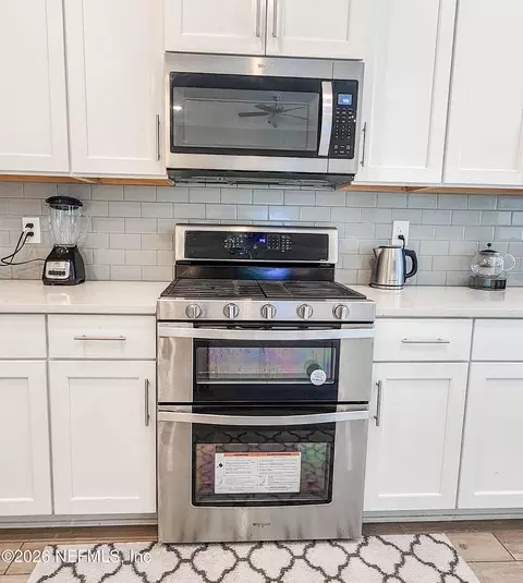 Kitchen - 617 Narvarez Ave, Saint Augustine, FL 32084 photo 6 of 7