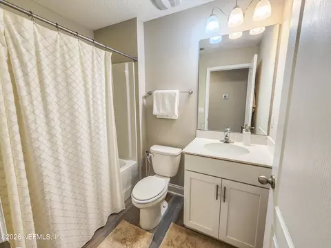 Bath - 617 Narvarez Ave, Saint Augustine, FL 32084 photo 3 of 6